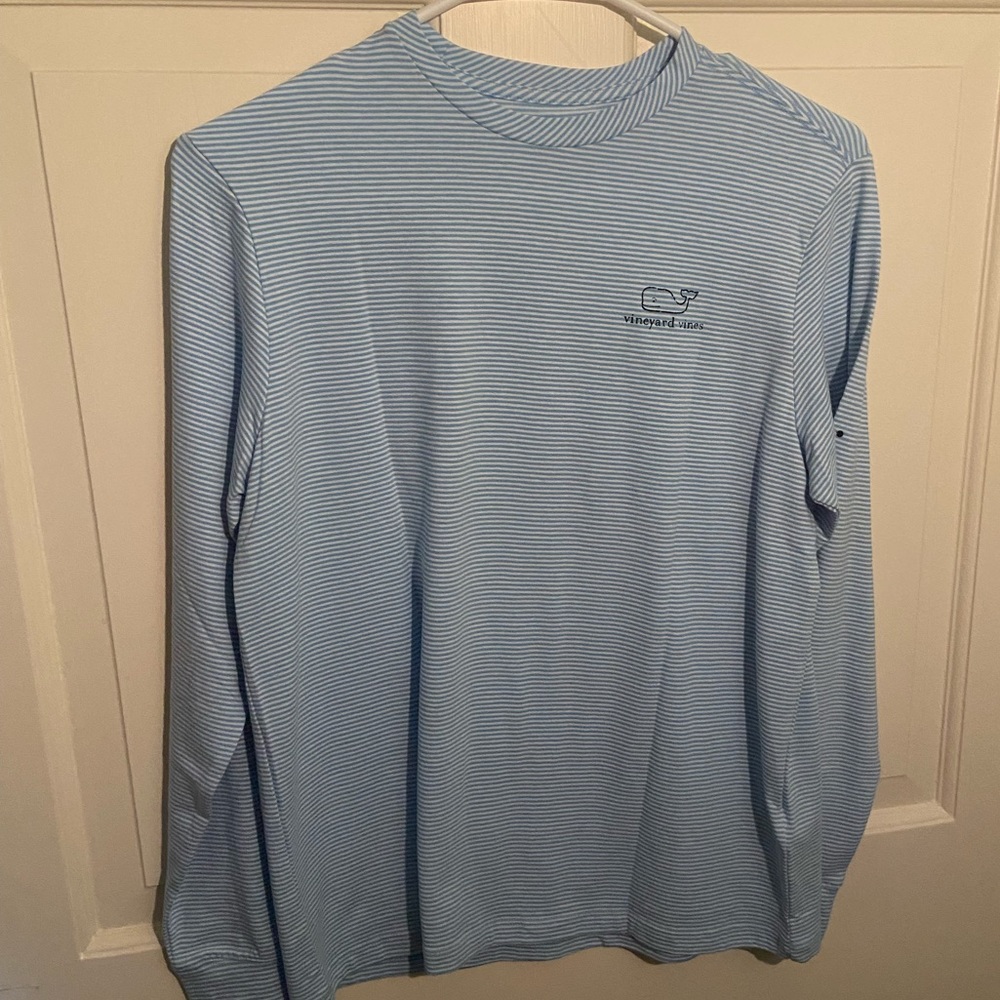 Boys long sleeve Vineyard Vines t-shirt, EUC